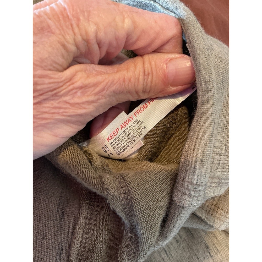 FP Movement FREE PEOPLE Hybrid Exposed Seam Detail Leggings SMALL Gray/Green - Picture 3 of 8